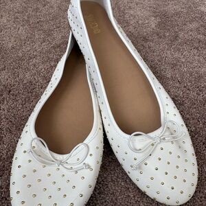 Brash White Flats with Gold Studs